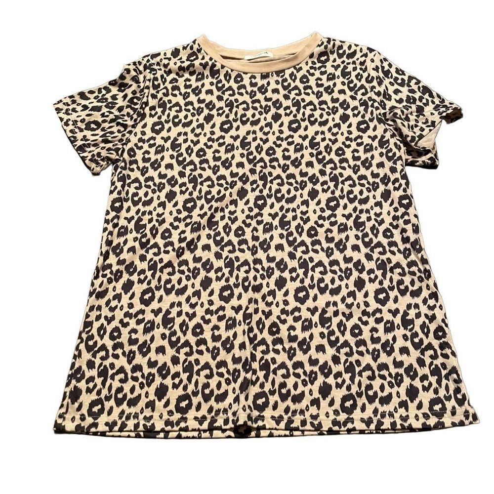 Leopard Print T-Shirt Size Medium